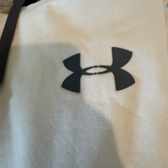 Champion (3) and (1) Under Atmour hoodie - Picture 5 of 10